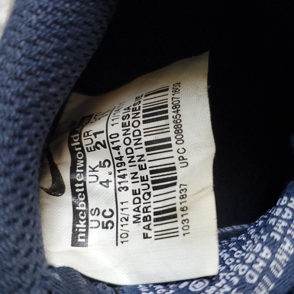 Toddler Nike sneakers size 5C - Picture 7 of 8